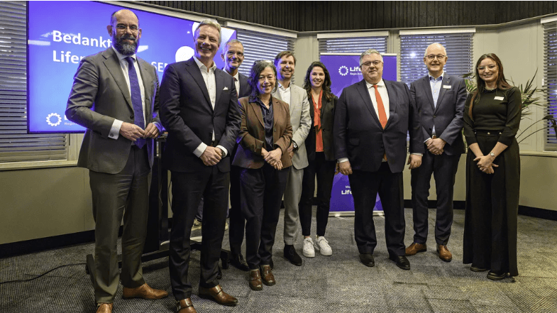Lifeport Regio Arnhem Nijmegen presenteert Talentplan en Lifeport Chiptech Academy voor versterking van de nationale halfgeleiderindustrie. Lifeport Regio Arnhem Nijmegen presenteert Talentplan en Lifeport Chiptech Academy voor versterking van de nationale halfgeleiderindustrie.
